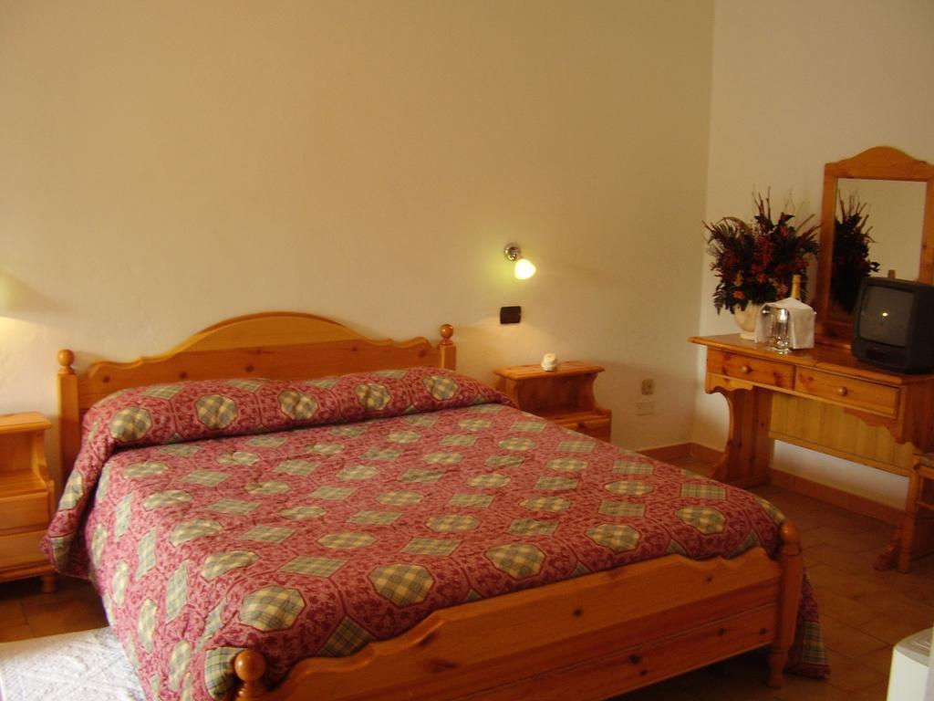 Hotel La Fattoria Camigliatello Silano Rom bilde